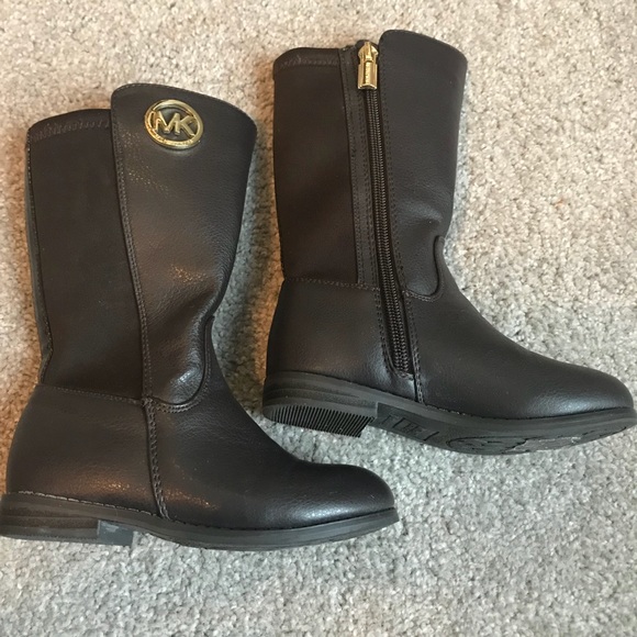 🌟HP 9/23🌟 🆕 listing! Toddler girl’s MK boots - Picture 3 of 8
